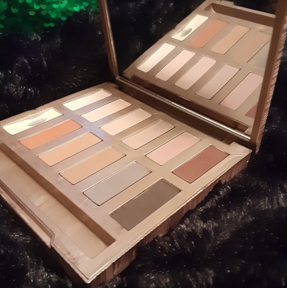 Urban Decay Naked Ultimate Basics - Picture 2 of 2